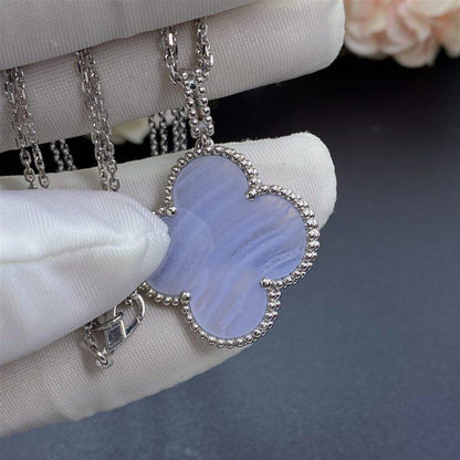 [ELAN LUXE]CLOVER SILVER CHALCEDONY BIG CLOVER NECKLACE