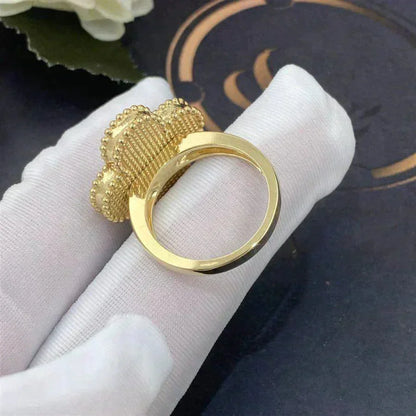 [ELAN LUXE]CLOVER WHITE MOP RING