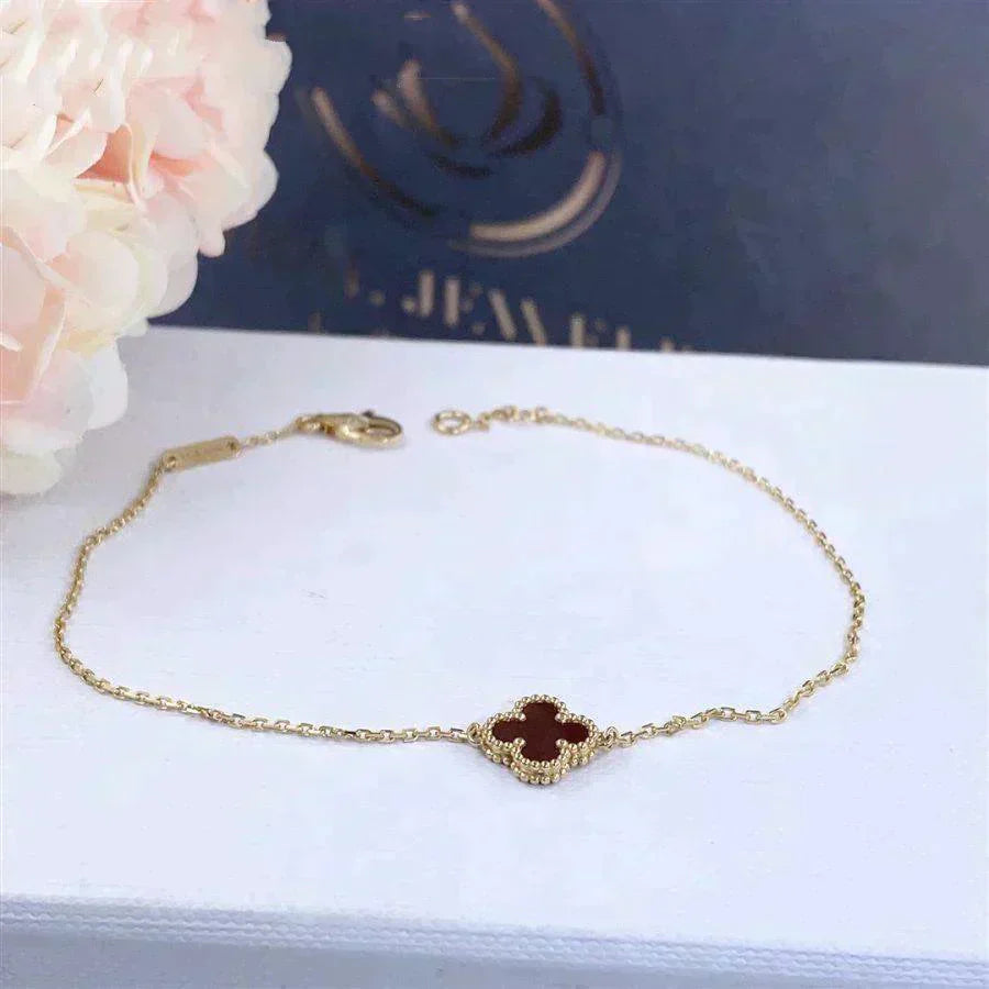[ELAN LUXE]CLOVER  CARNELIAN SINGLE FLOWER BRACELET