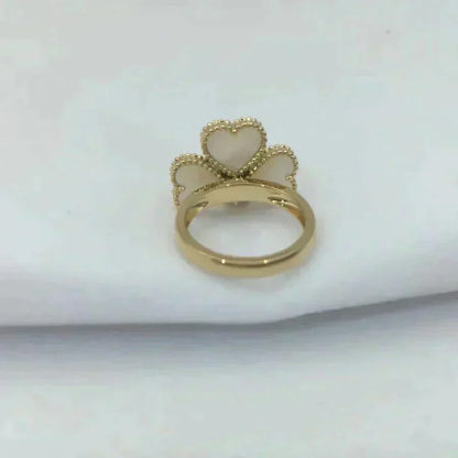[ELAN LUXE]SWEET CLOVER WHITE MOP RING