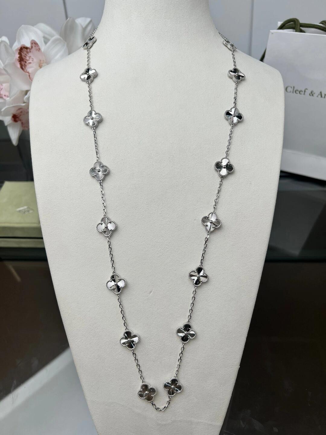 [ELAN LUXE]CLOVER 20 MOTIFS  LASER SILVER