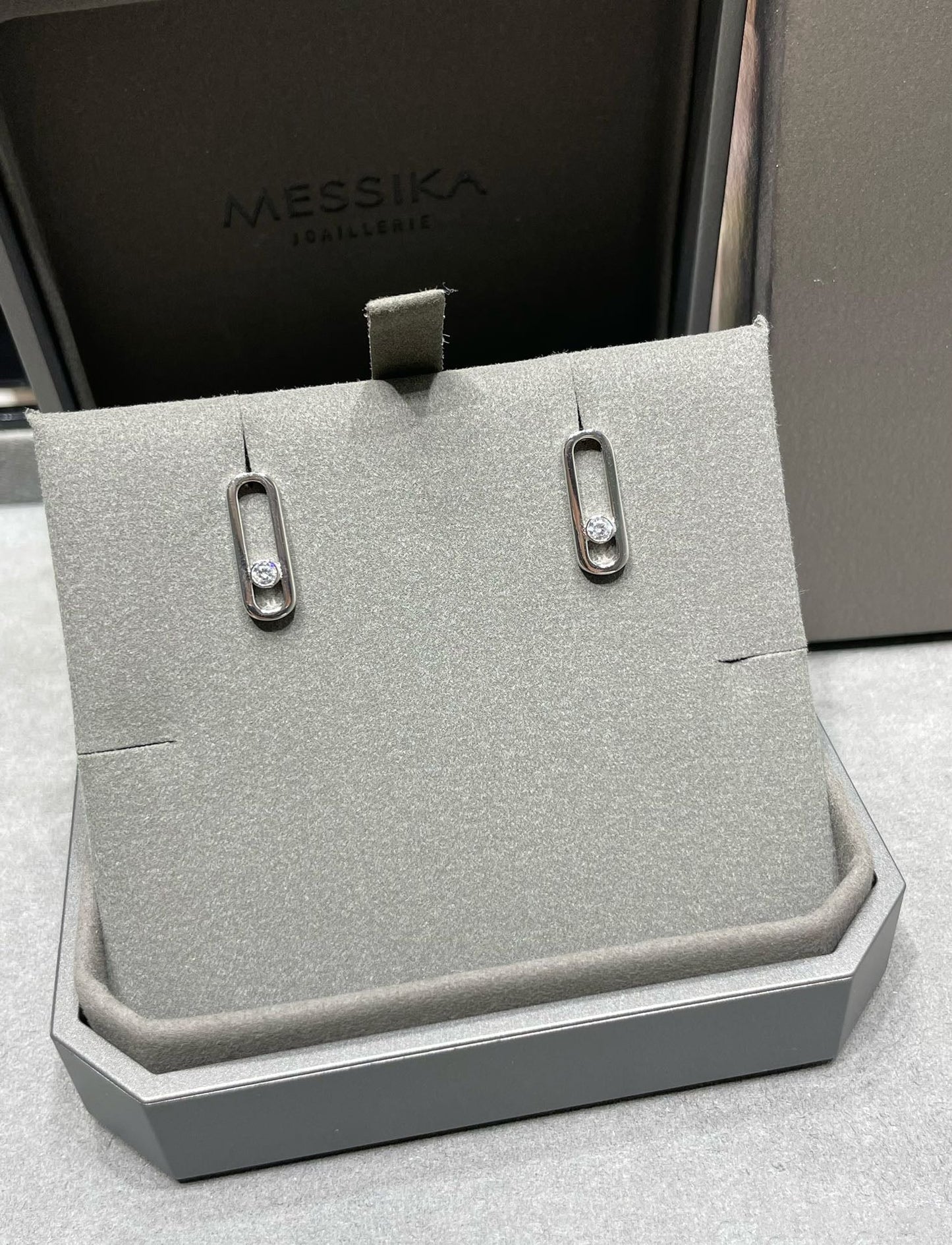 [ELAN LUXE]MOVE UNO SMALL 1 DIAMOND EARRINGS