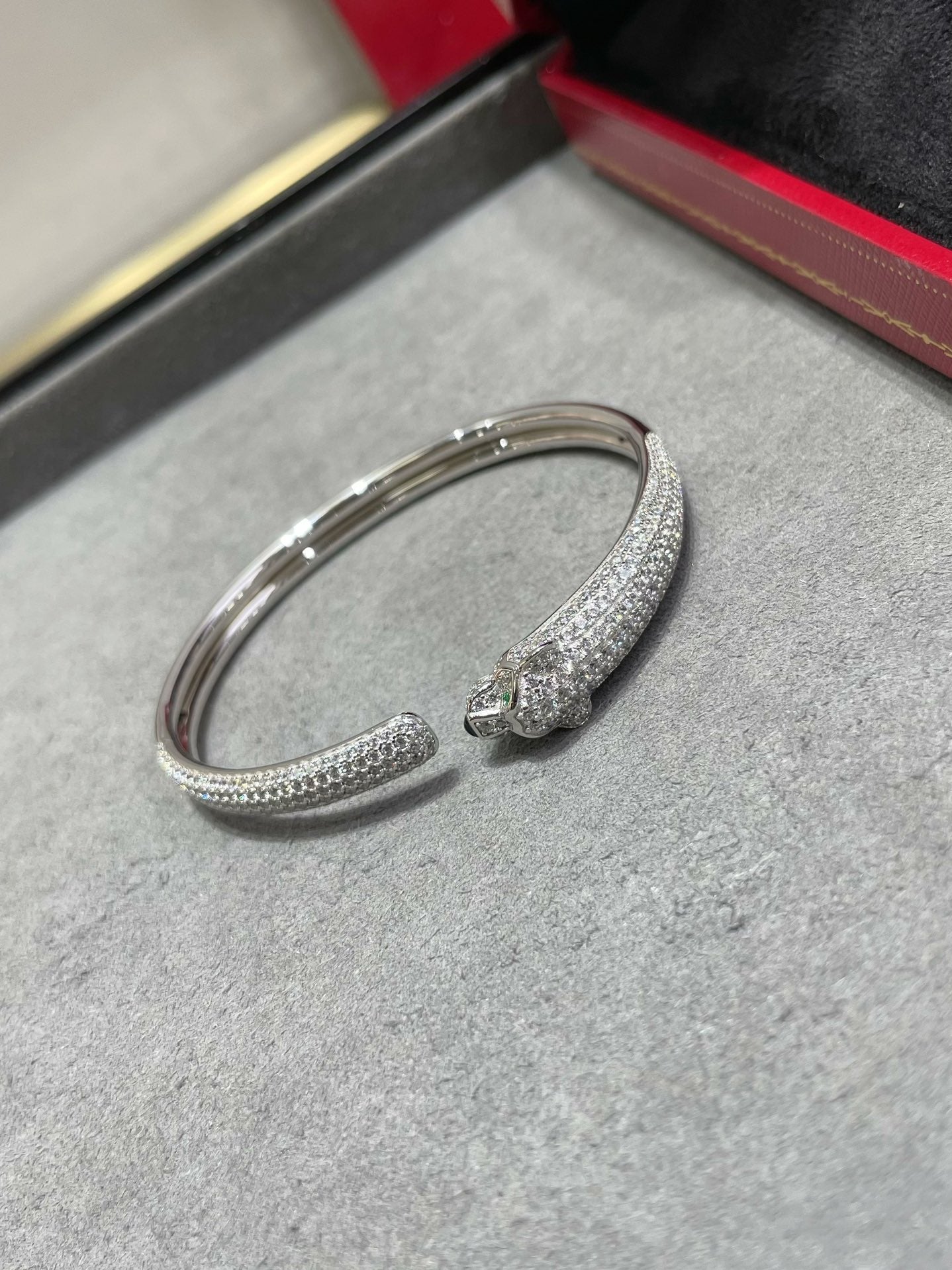 [ELAN LUXE]PANTHERE FULL DIAMOND OPEN BRACELET