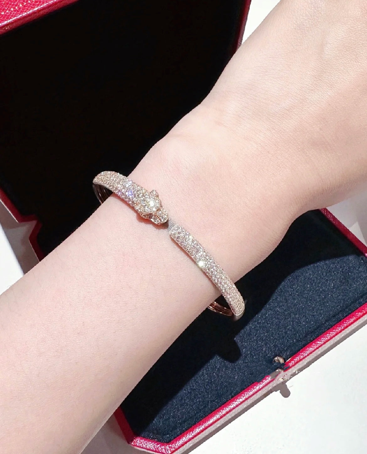 [ELAN LUXE]PANTHERE FULL DIAMOND OPEN BRACELET