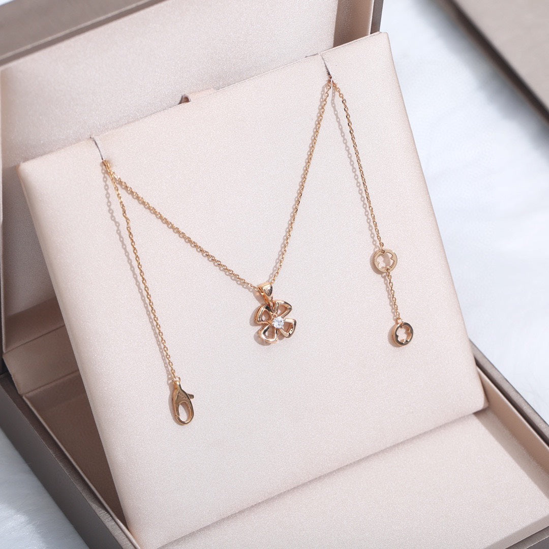 [ELAN LUXE]FIOREVER NECKLACE DIAMOND CENTER