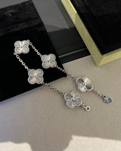 [ELAN LUXE]CLOVER SILVER 5 MOTIFS BRACELET